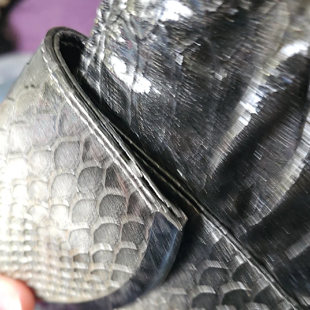 Express 2010's Like NEW - Metallic Snakeskin Clutch with Magnetic Closure - Picture 4 of 7
